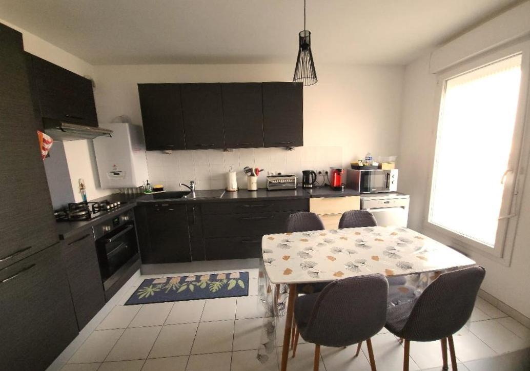 Superbe Appartement ,Proche De Paris, Dans Residence Privee , Ideal Familles, Parking Et Wifi Gratuits! ! ! Vitry-sur-Seine Extérieur photo