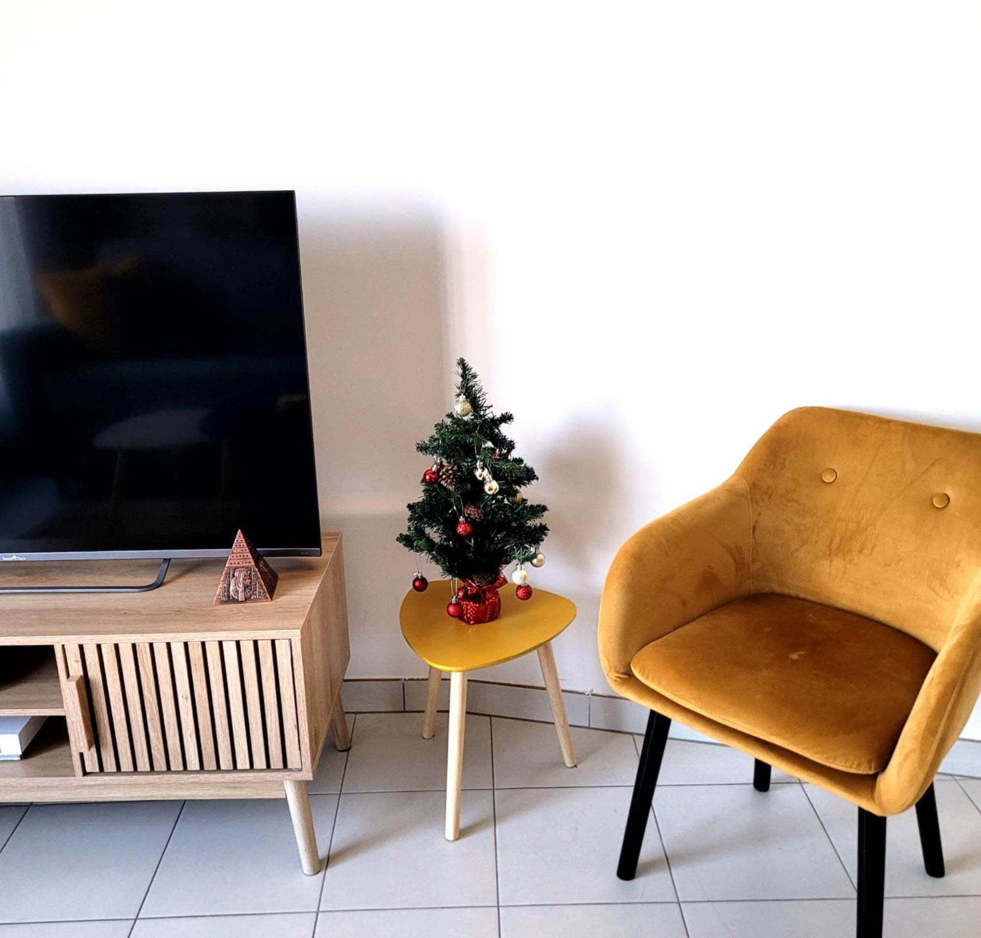Superbe Appartement ,Proche De Paris, Dans Residence Privee , Ideal Familles, Parking Et Wifi Gratuits! ! ! Vitry-sur-Seine Extérieur photo